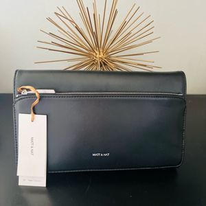 MATT AND NAT Loom Clutch Wallet Wristlet, Vegan Leather, Eco Friendly Black, NWT
